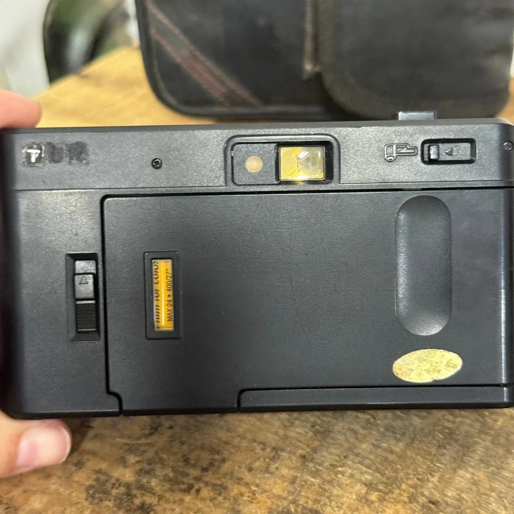 Kodak VR35 K80 35mm Film Camera Ektanar f/3.9 Lens Auto Focus Flash Case Vintage